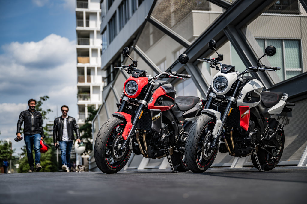 FR750 750cc - Red