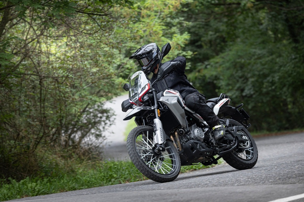 White Moto Rides Moto Morini Alltrhike 450 HQ White