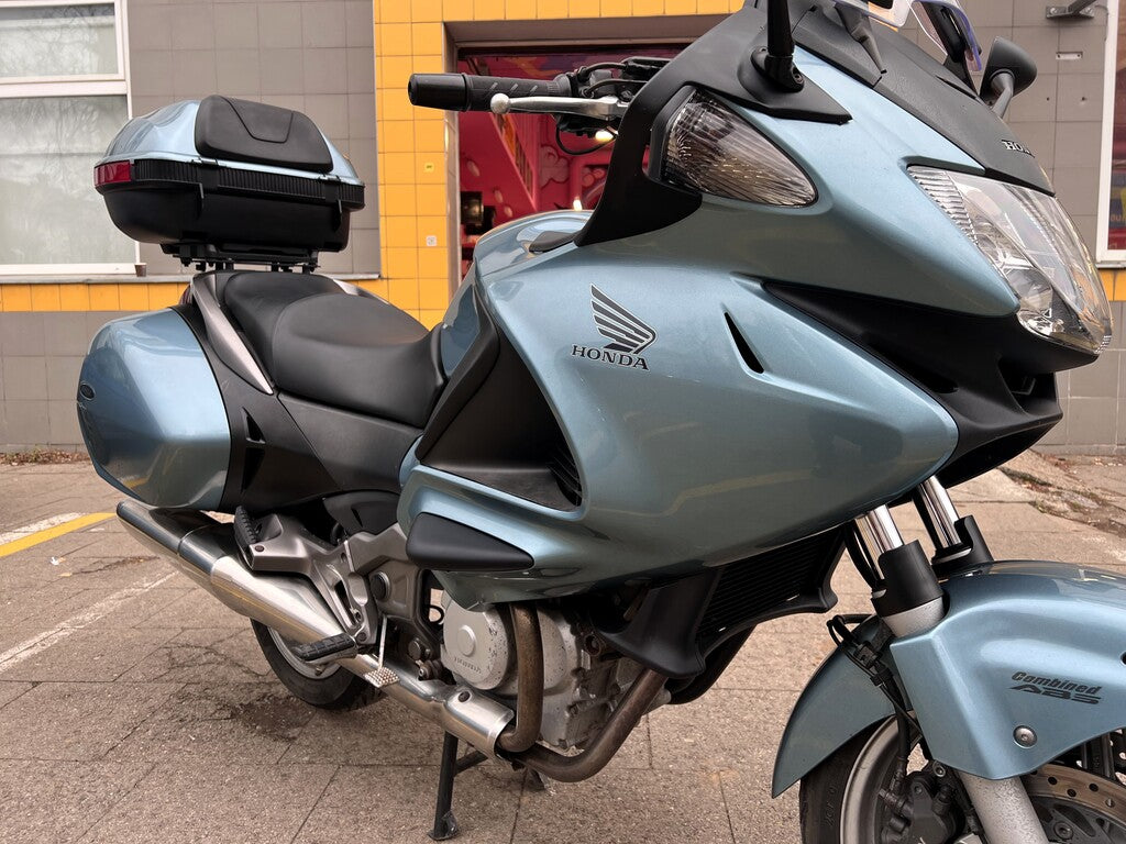 Honda deauville 700 weight 2025